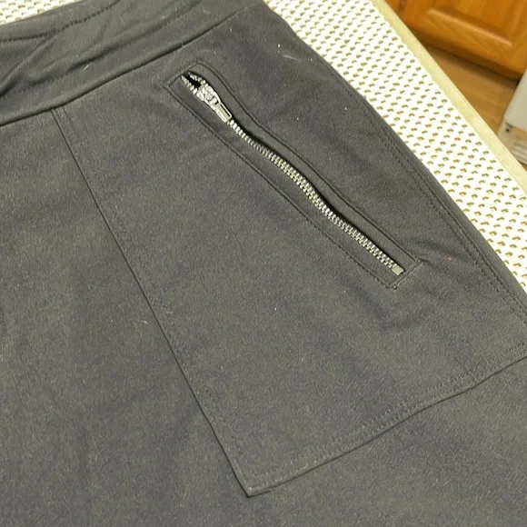 Athleta Black Pants - Sz 12P - Picture 3 of 10